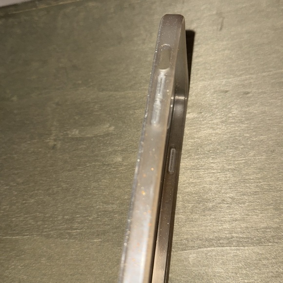 Otterbox iPhone case - Picture 4 of 4